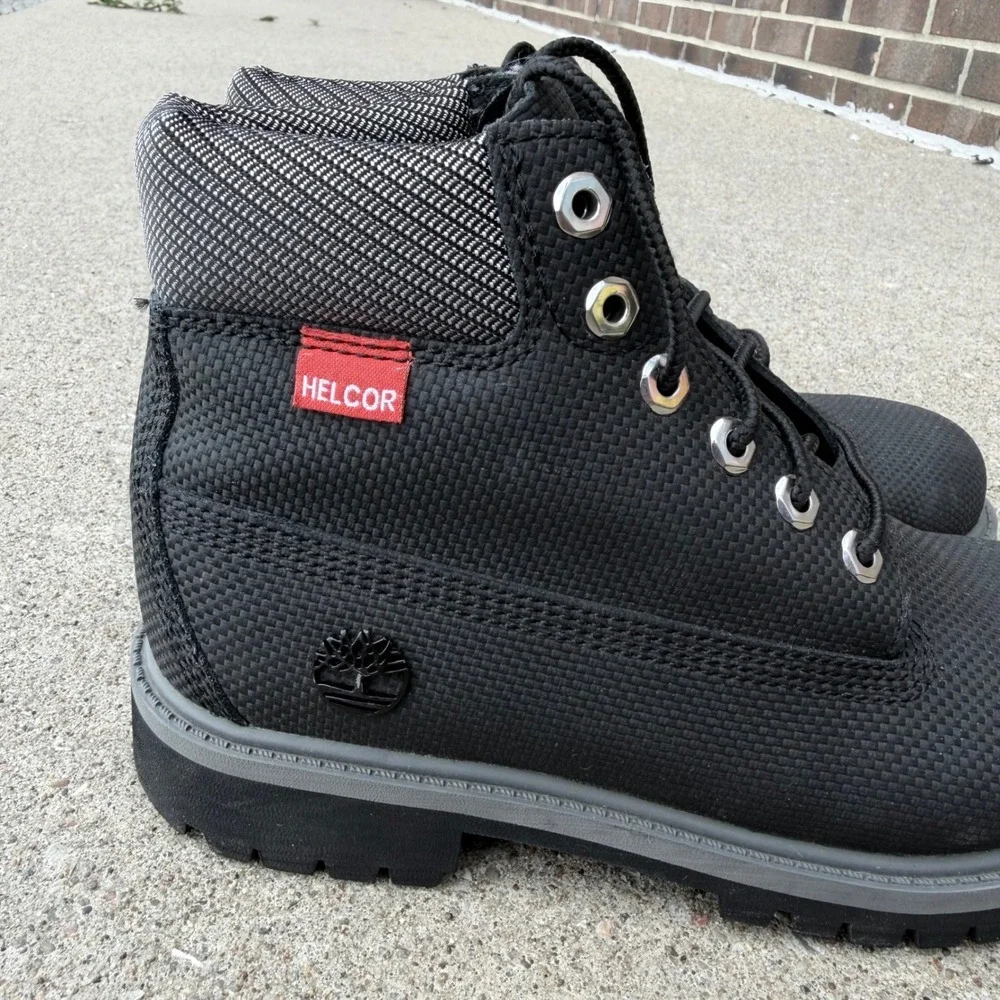 Timberland Helcor 6 Inch Premium Boots Boys Sz 2.5 Black Scuff Resistant A1A7Z